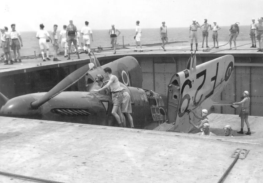 Fairey Firefly F.Mk.1 - палубный истребитель-бомбардировщик, Koninklijke Marine, Голландская Ост-Индия — 2158_005348