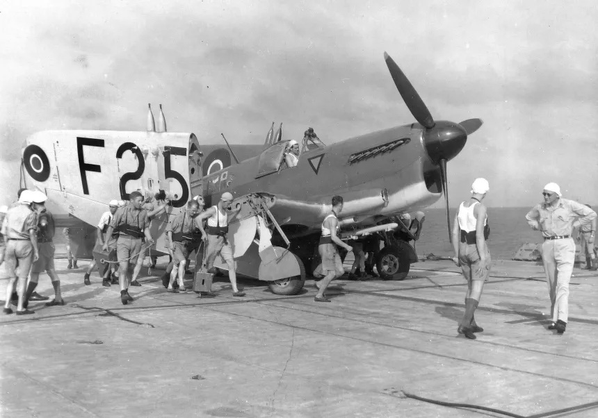 Fairey Firefly F.Mk.1 - палубный истребитель-бомбардировщик, Koninklijke Marine, Голландская Ост-Индия — 2158_005349